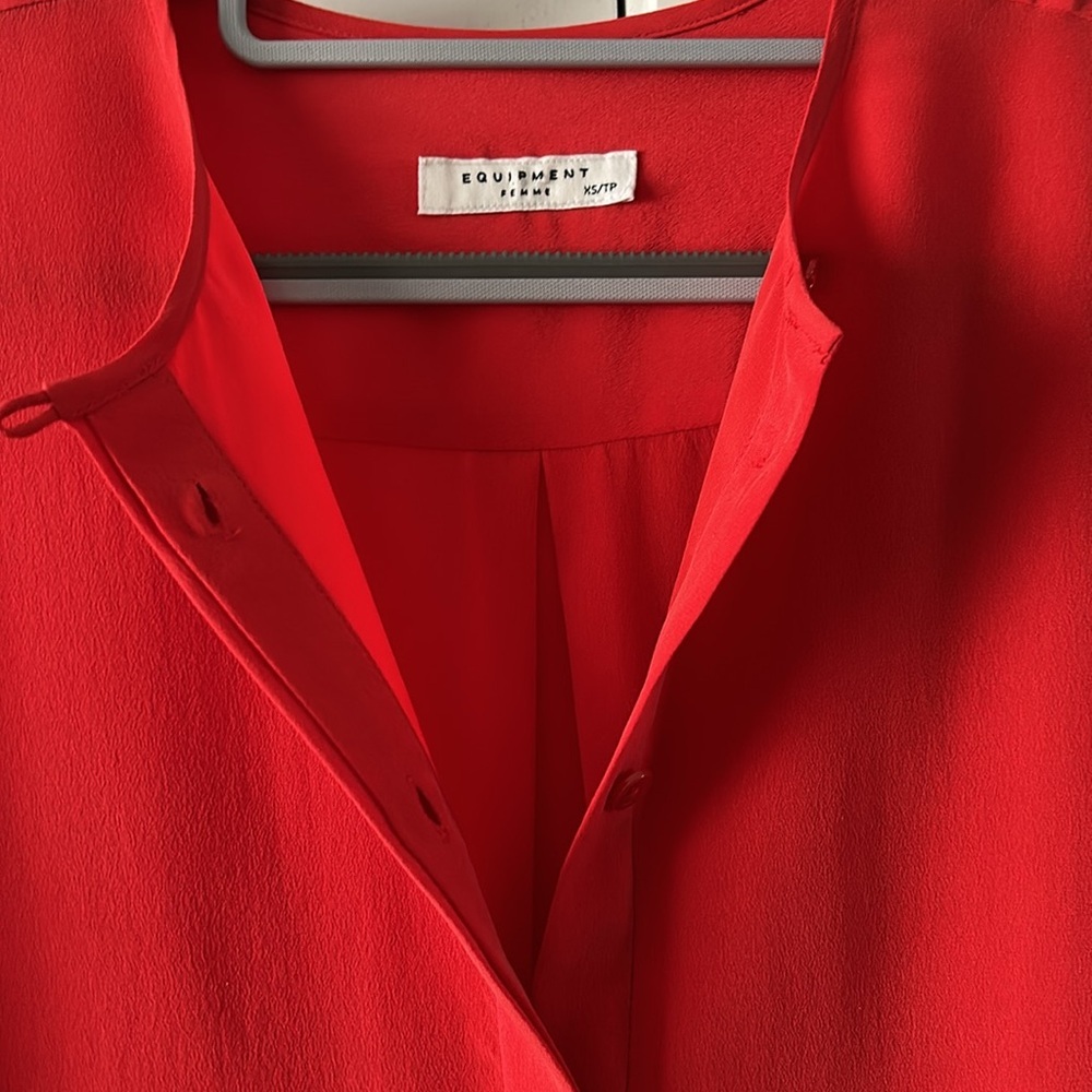 Equipment Femme Sanded Silk Shirt - Picture 4 of 9